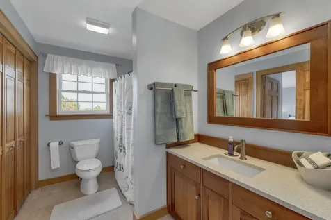 15 County Road Alton NH 03810