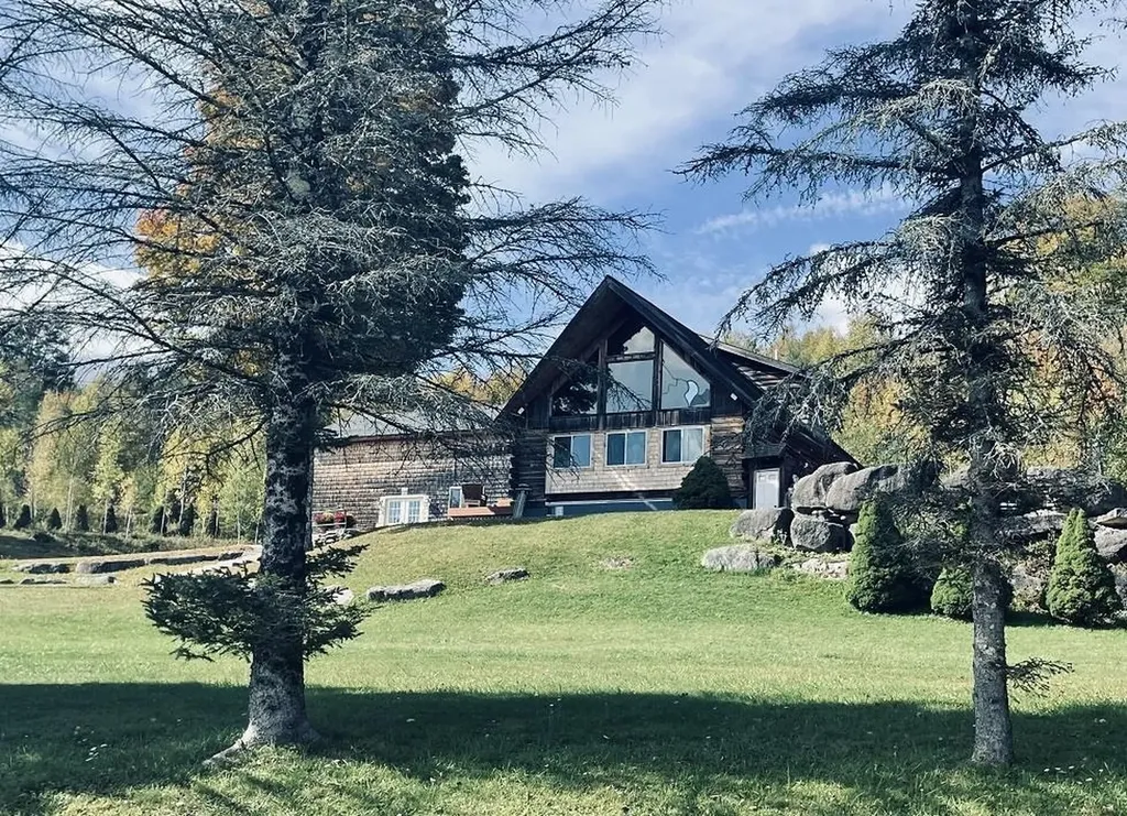 306 Sparrow Drive Stamford VT 05352