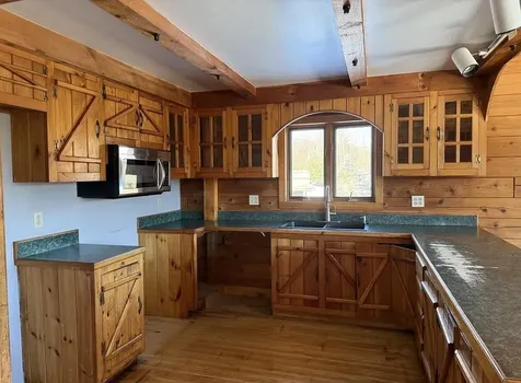 306 Sparrow Drive Stamford VT 05352