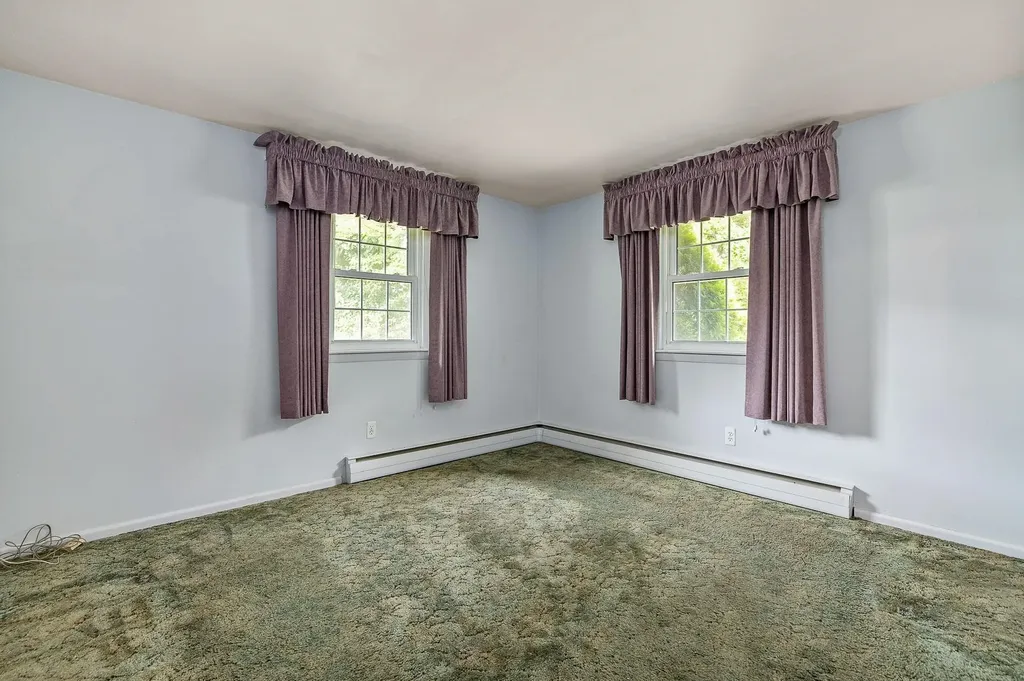 295 Mckinley Road Portsmouth NH 03801