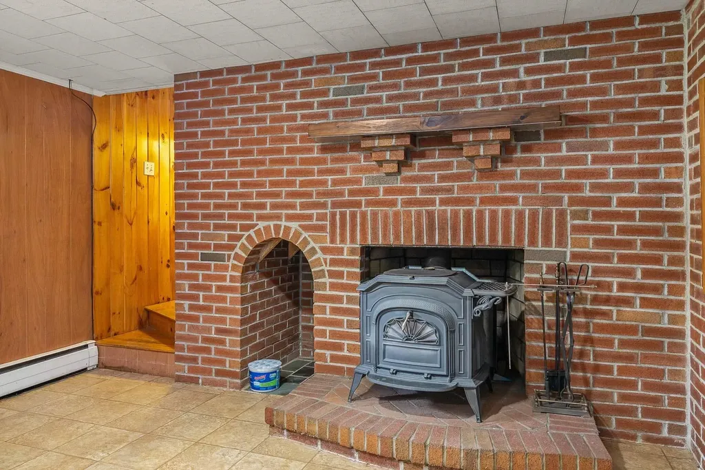 295 Mckinley Road Portsmouth NH 03801