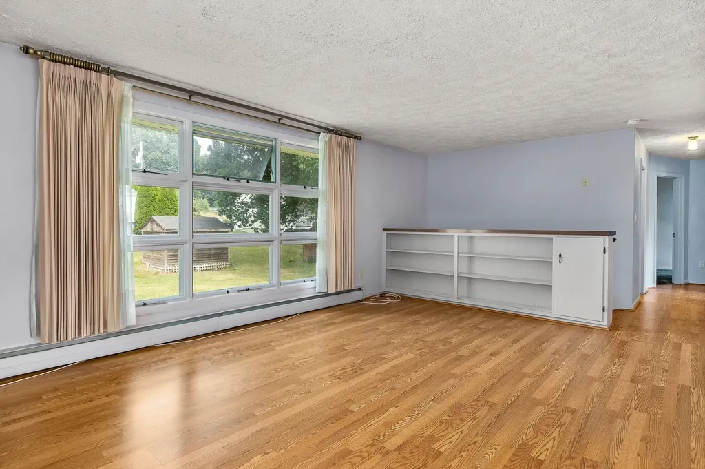 295 Mckinley Road Portsmouth NH 03801