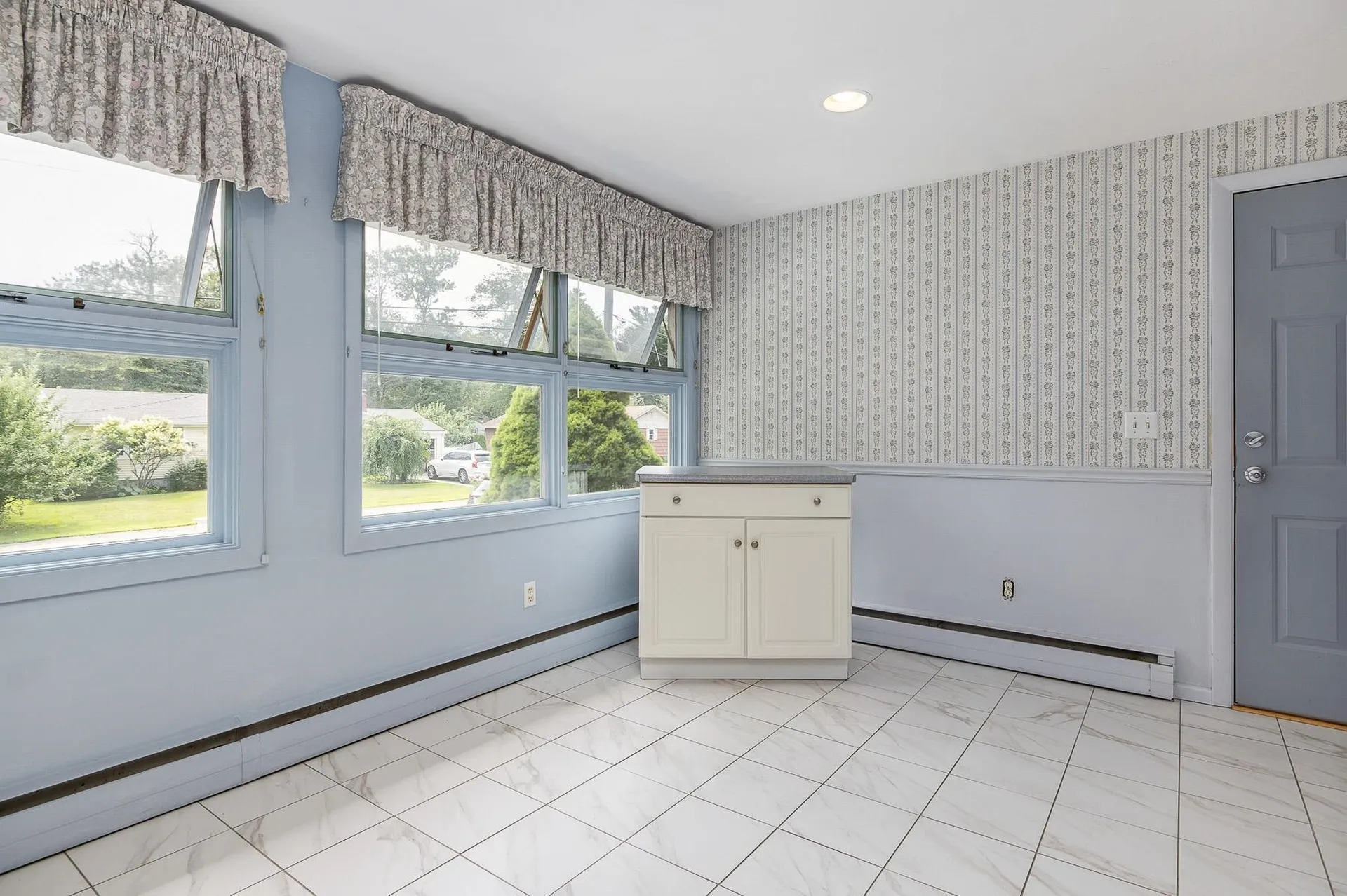 295 Mckinley Road Portsmouth NH 03801