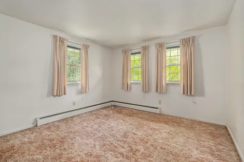 295 Mckinley Road Portsmouth NH 03801