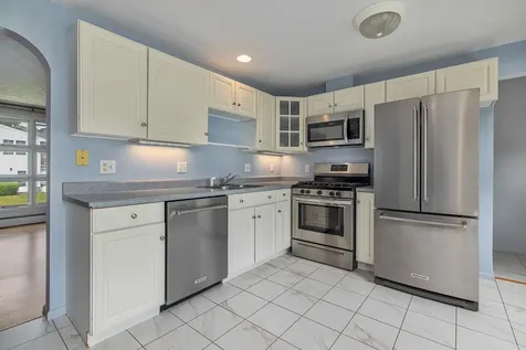 295 Mckinley Road Portsmouth NH 03801