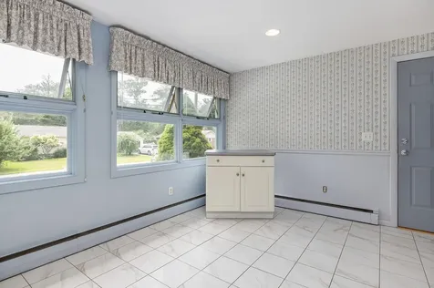 295 Mckinley Road Portsmouth NH 03801