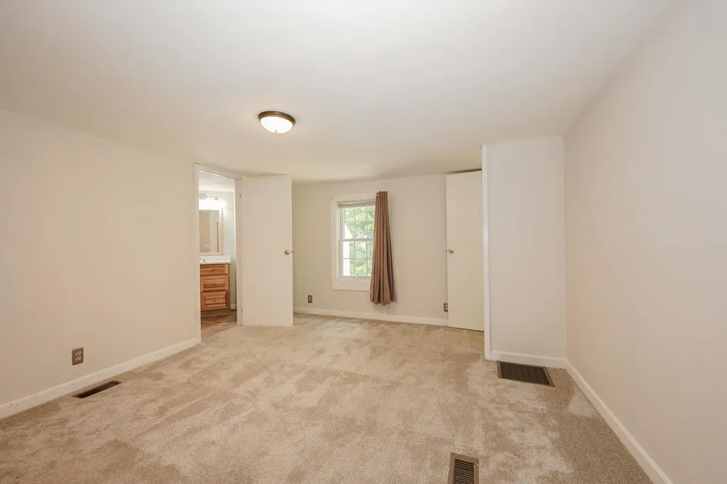 25 Cheryl Drive Concord NH 03303