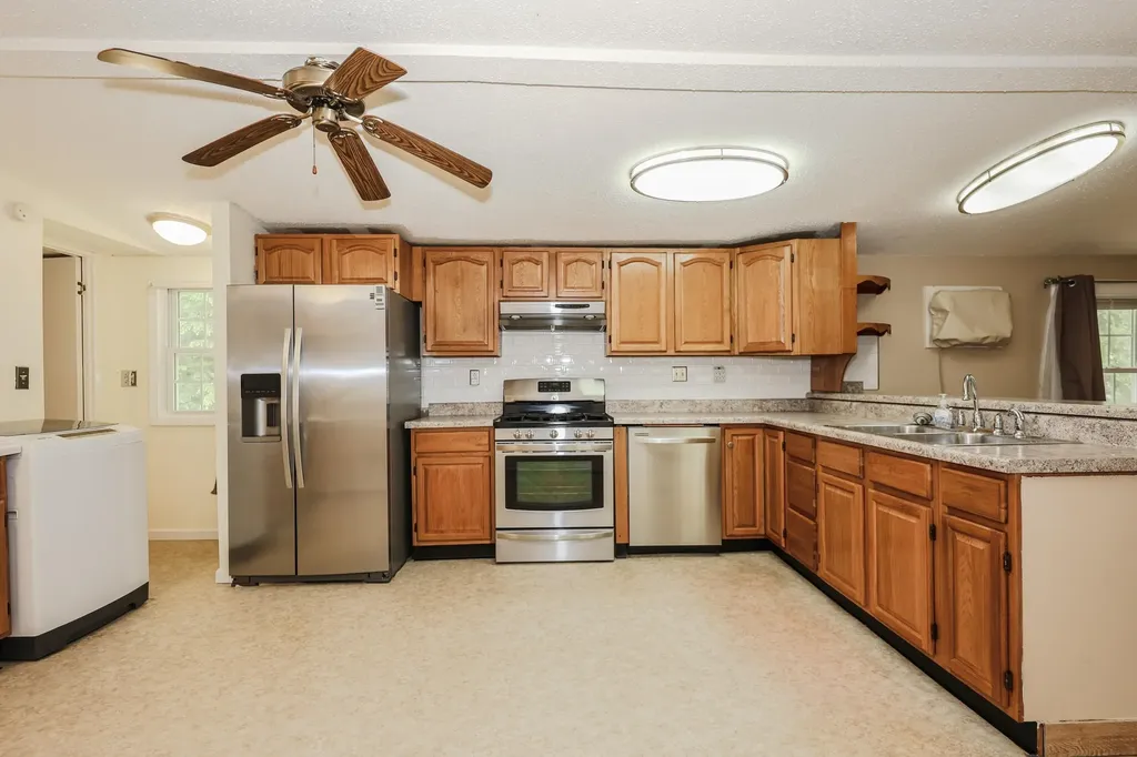 25 Cheryl Drive Concord NH 03303