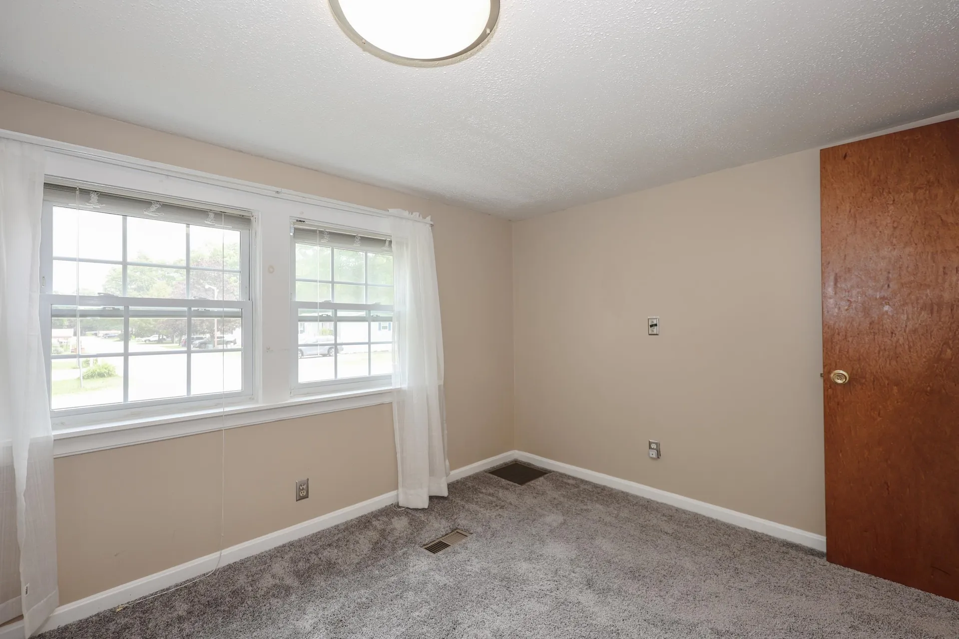 25 Cheryl Drive Concord NH 03303