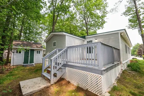 25 Cheryl Drive Concord NH 03303