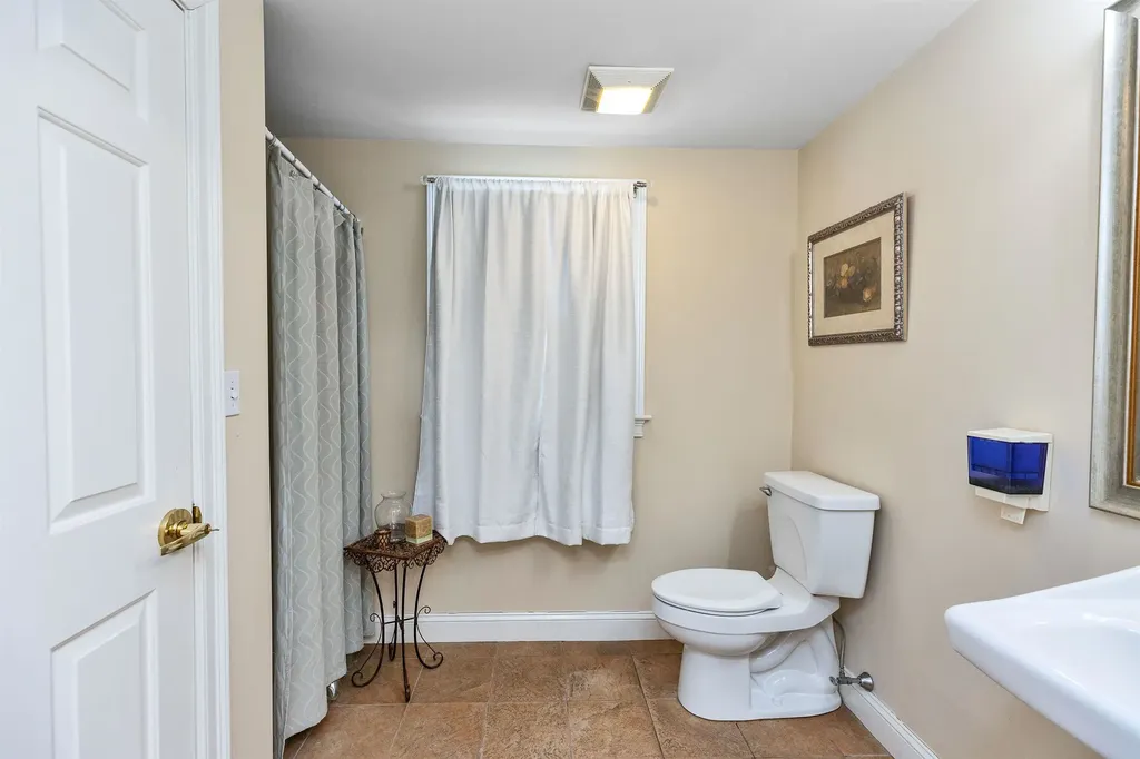 949 Turnpike Road New Ipswich NH 03071