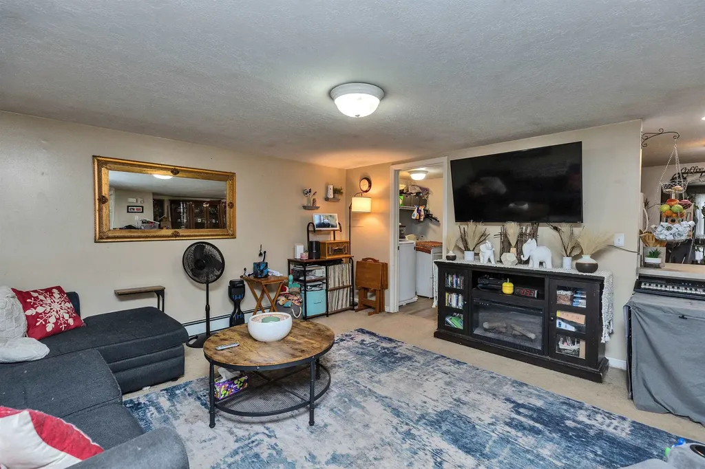 949 Turnpike Road New Ipswich NH 03071