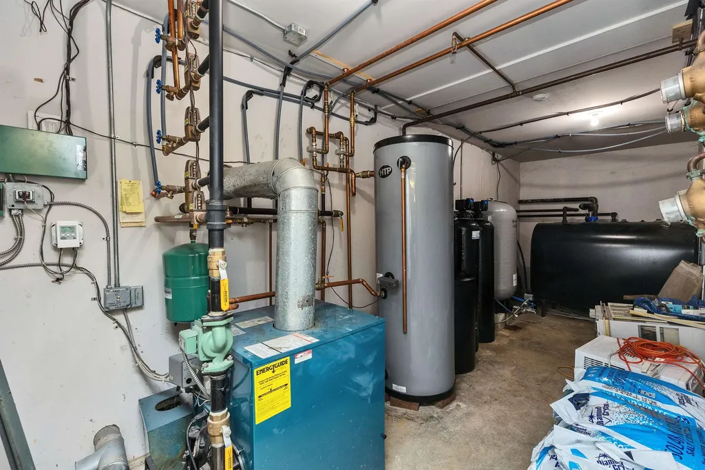 949 Turnpike Road New Ipswich NH 03071