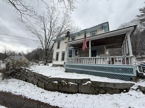 511 Vt Route 25 Topsham VT 05076