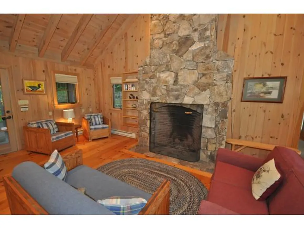 1279 Route 113 Holderness NH 03245