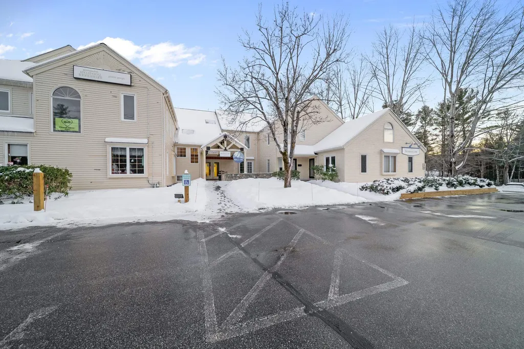 60 Whittier Highway Moultonborough NH 03254