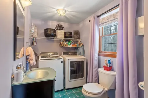 254 South Road Kensington NH 03833