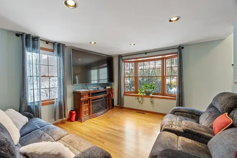 254 South Road Kensington NH 03833