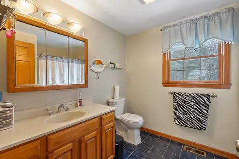 254 South Road Kensington NH 03833