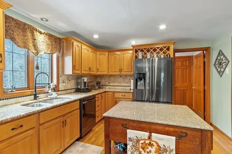 254 South Road Kensington NH 03833