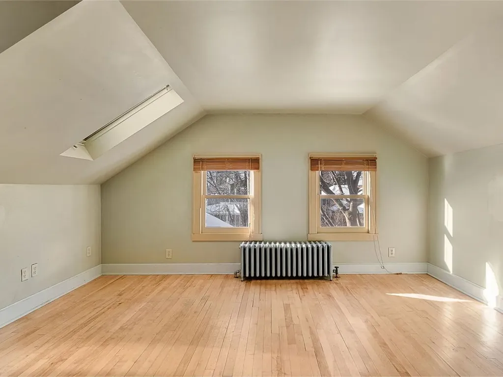 84 Charlotte Street Burlington VT 05401