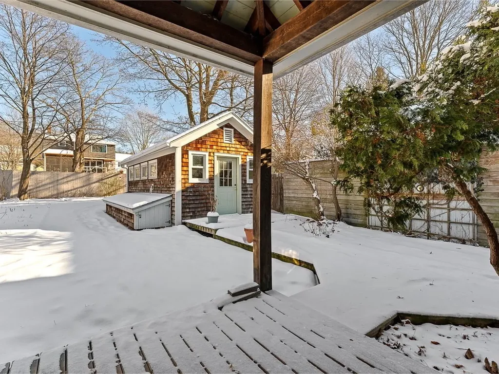 84 Charlotte Street Burlington VT 05401