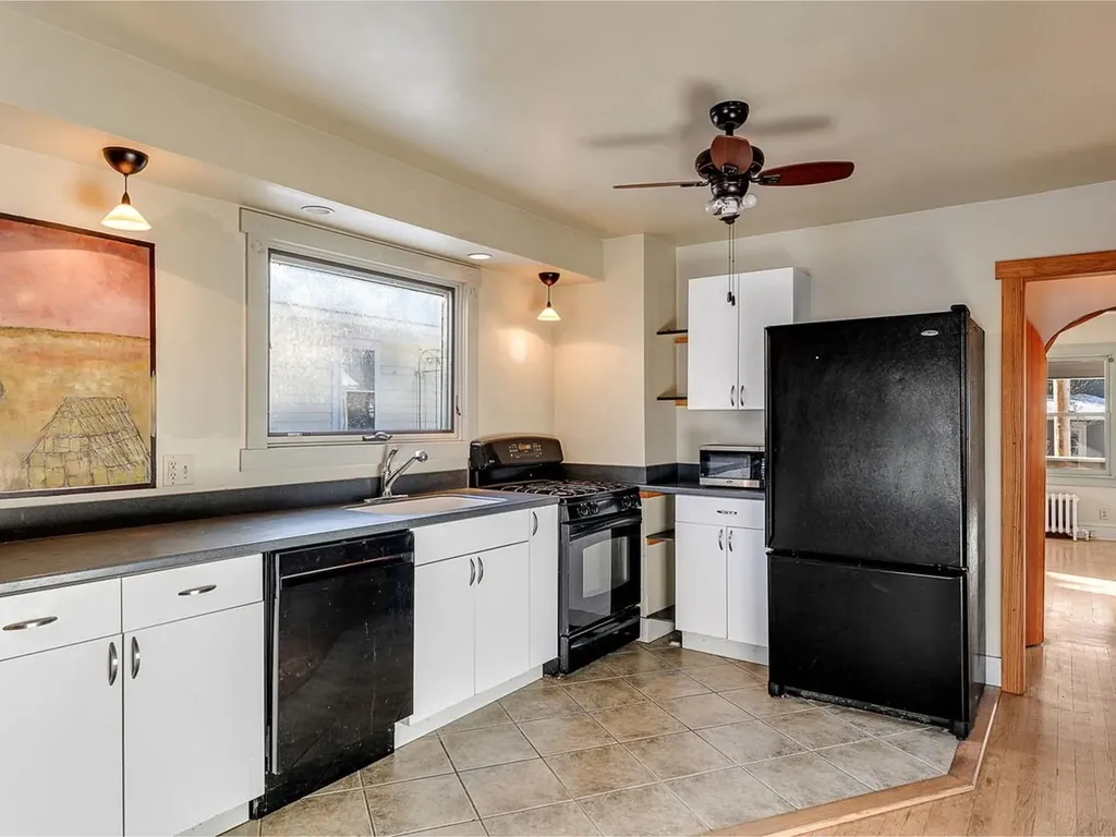 84 Charlotte Street Burlington VT 05401