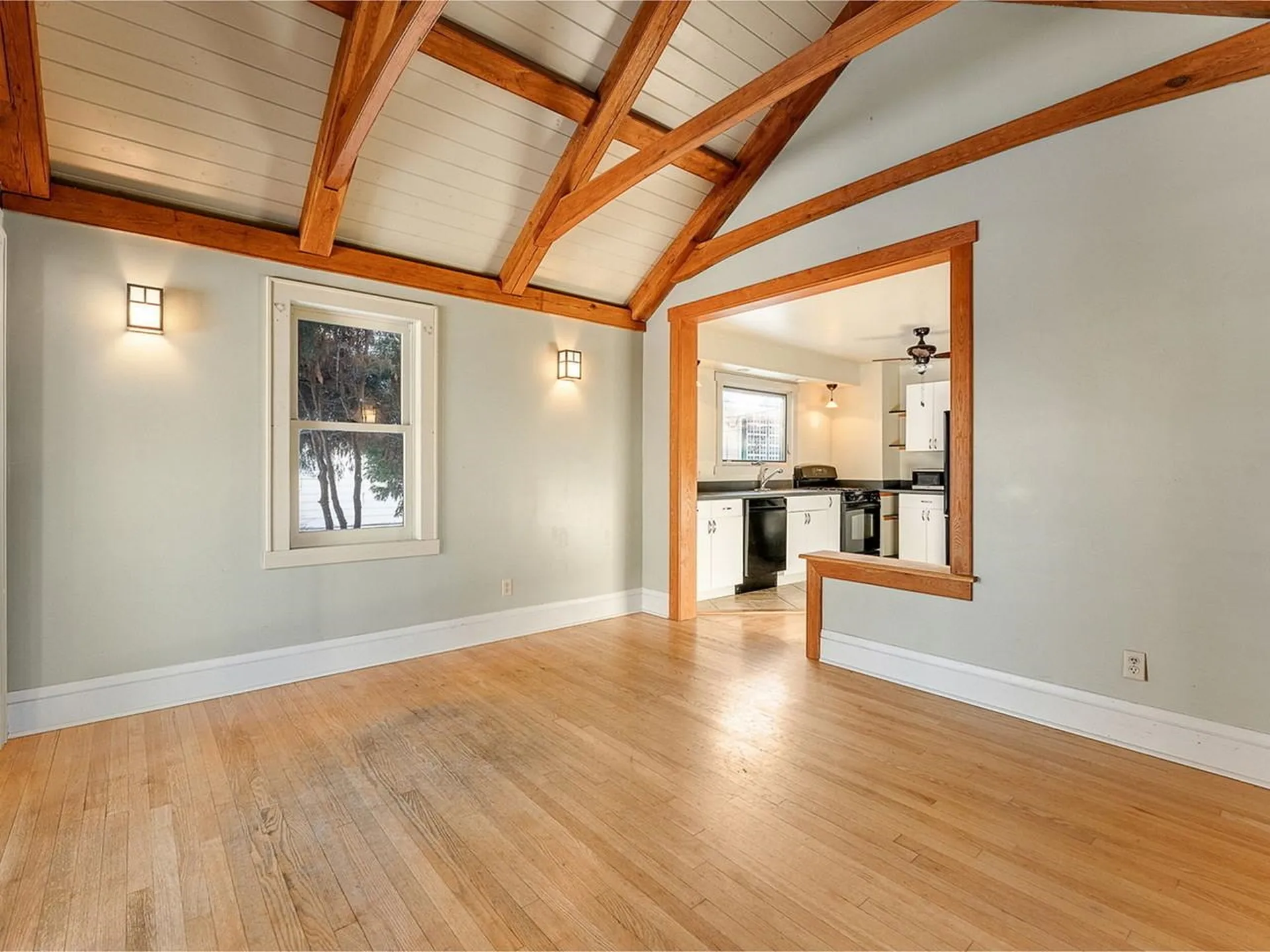 84 Charlotte Street Burlington VT 05401