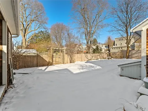 84 Charlotte Street Burlington VT 05401