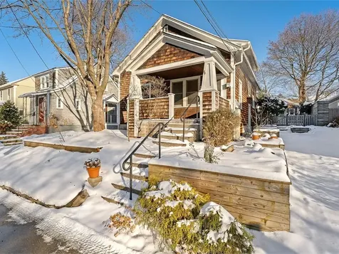 84 Charlotte Street Burlington VT 05401