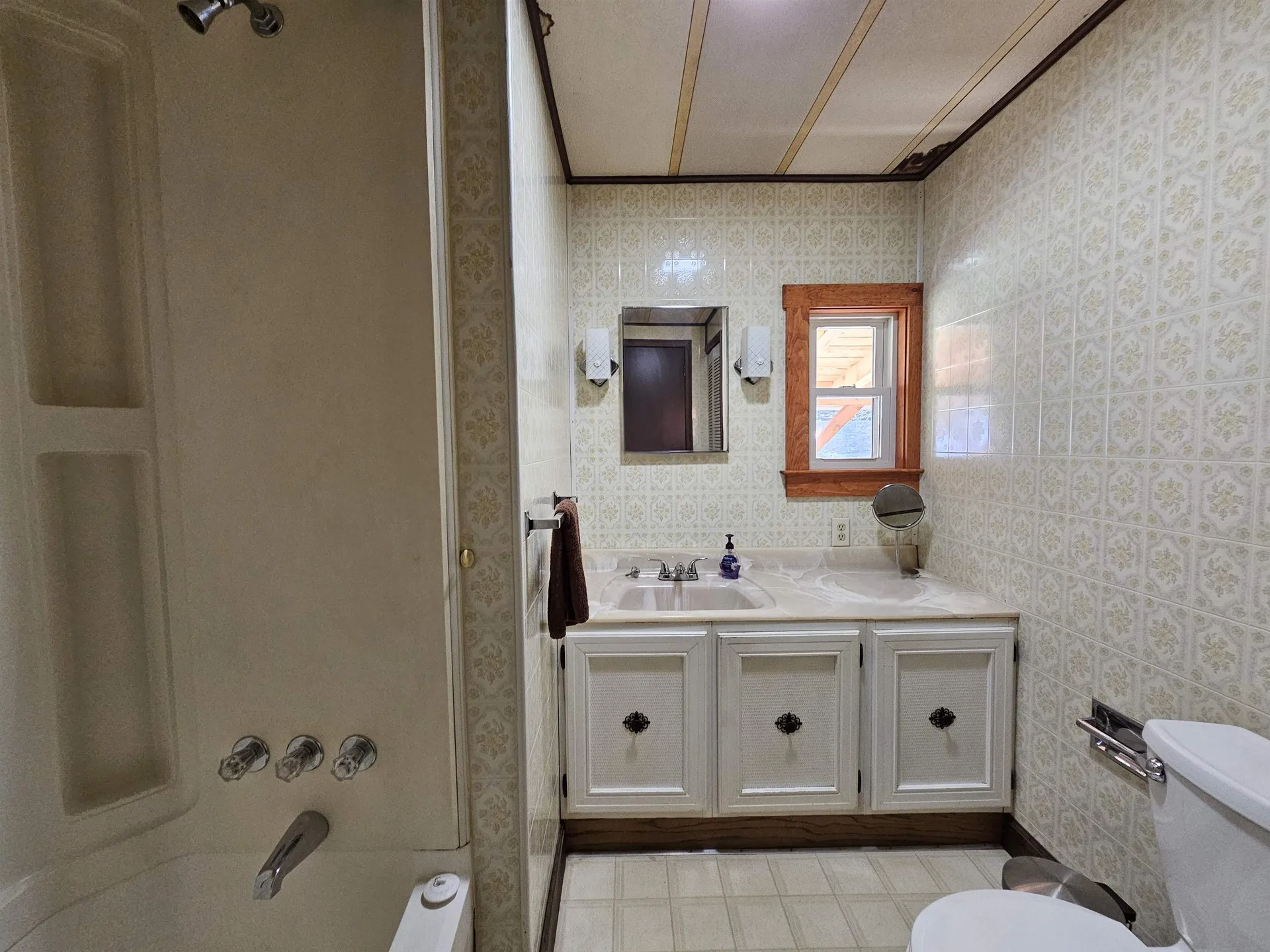 818 Davidson Hill Road Chester VT 05143