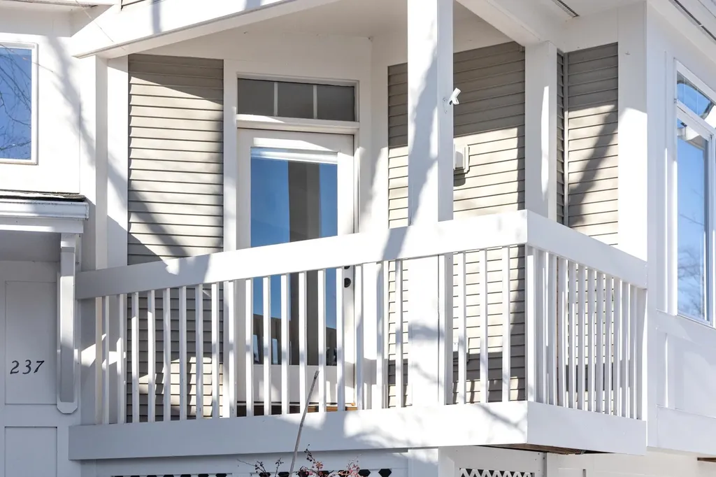 237 Park Road South Burlington VT 05403