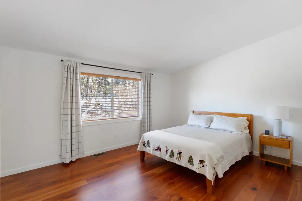 237 Park Road South Burlington VT 05403