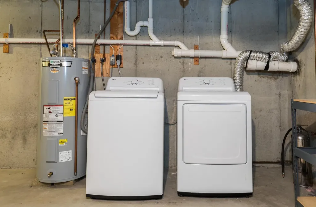 8 Montrose Drive Stratham NH 03885