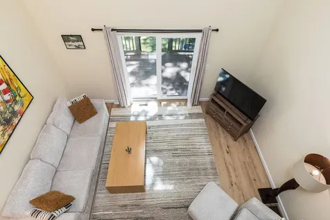 8 Montrose Drive Stratham NH 03885