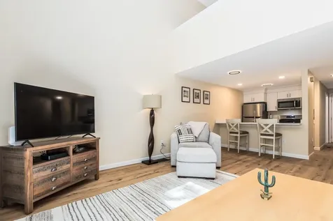 8 Montrose Drive Stratham NH 03885