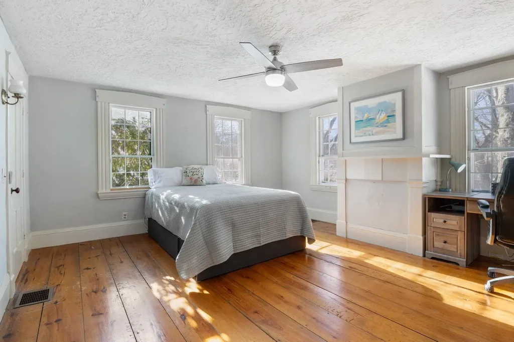 109 Scribner Road Fremont NH 03044