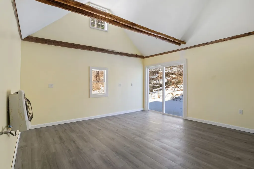 109 Scribner Road Fremont NH 03044