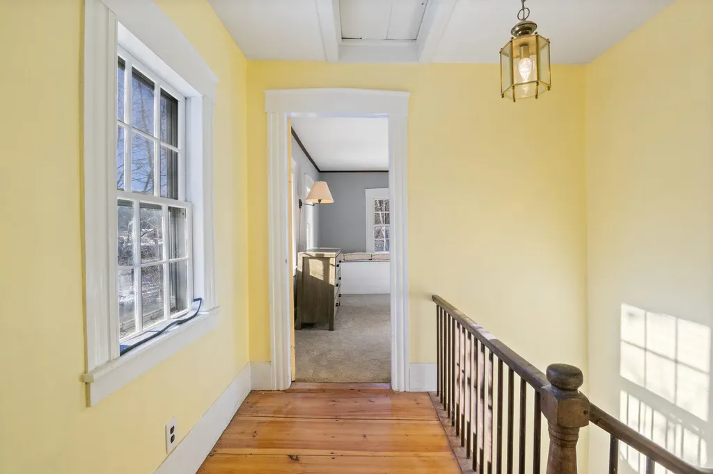 109 Scribner Road Fremont NH 03044