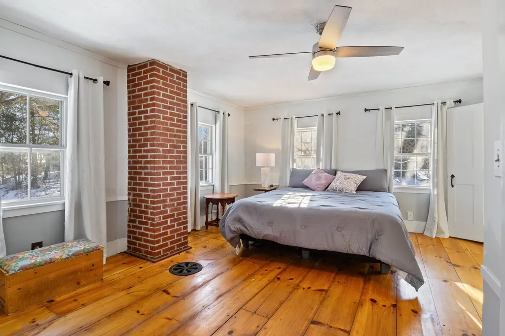 109 Scribner Road Fremont NH 03044