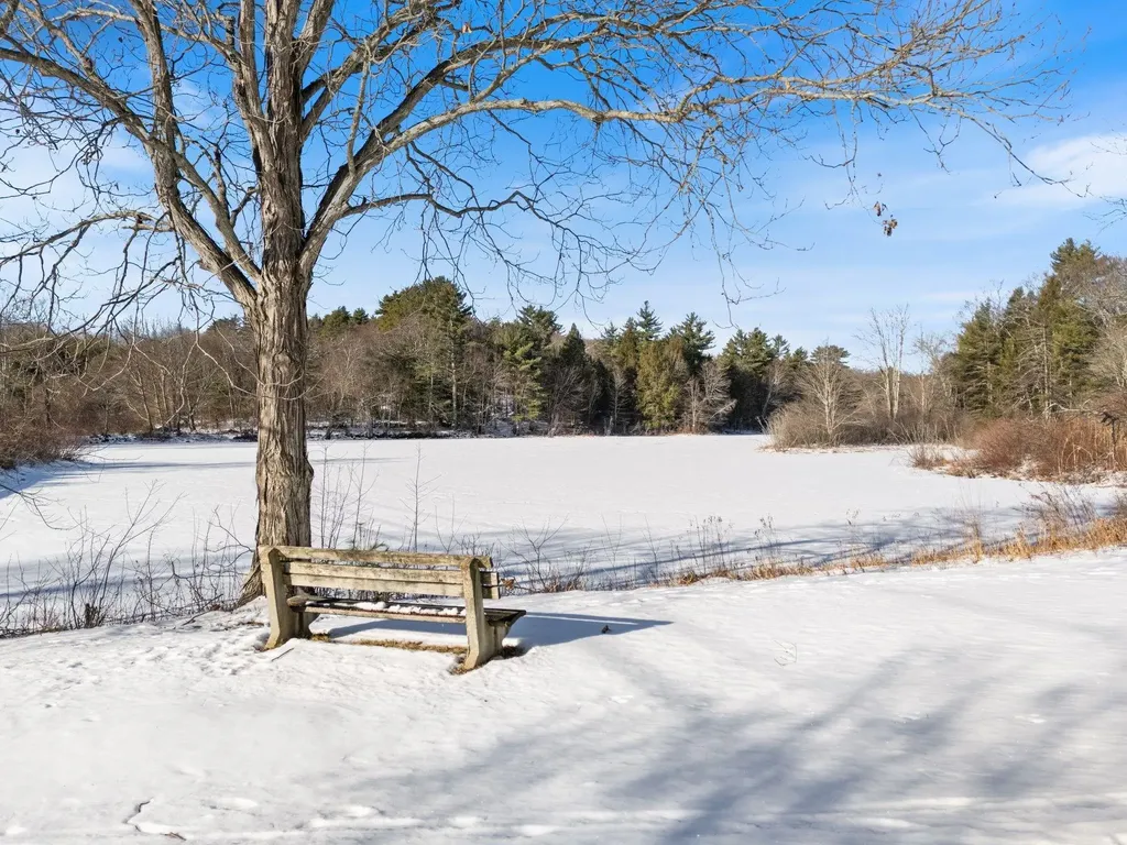 109 Scribner Road Fremont NH 03044