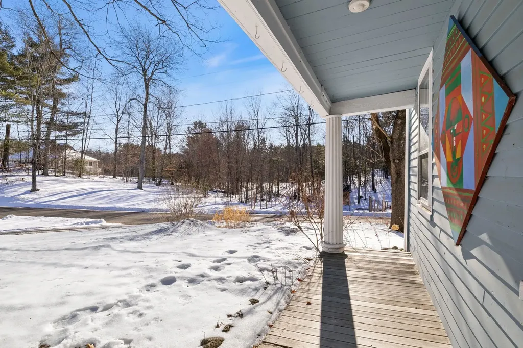 109 Scribner Road Fremont NH 03044