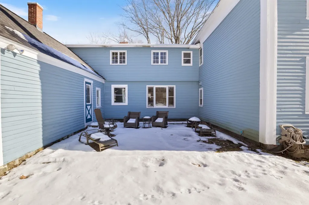 109 Scribner Road Fremont NH 03044