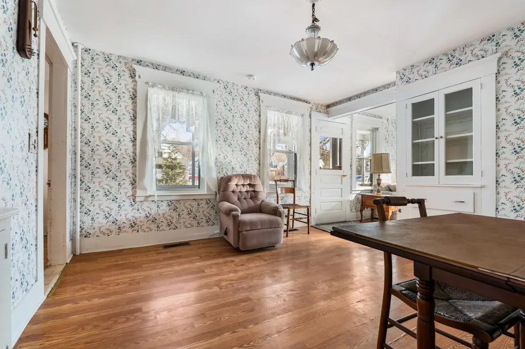 6 Kirtland Street Warner NH 03278
