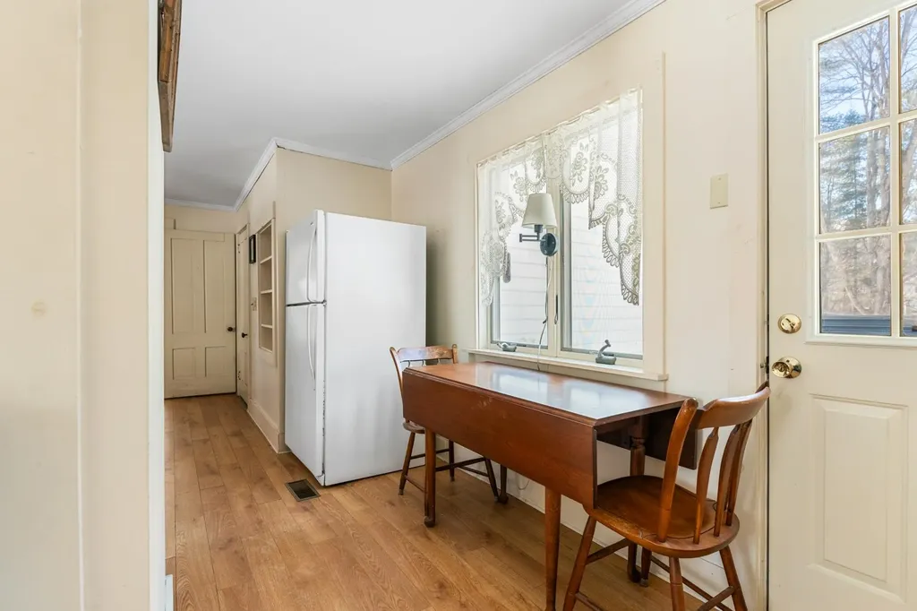 6 Kirtland Street Warner NH 03278