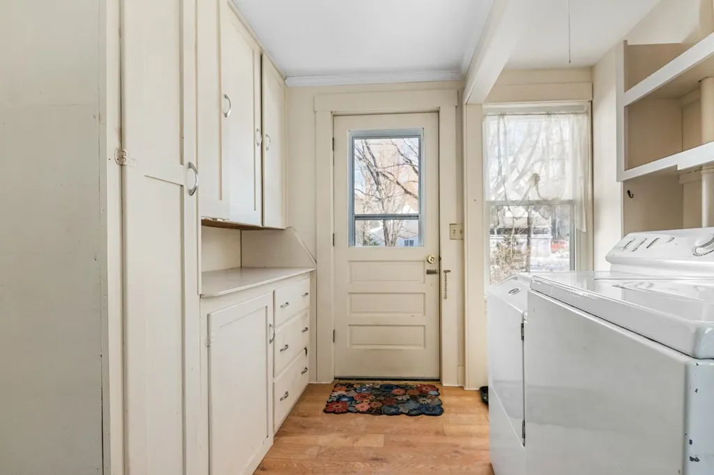6 Kirtland Street Warner NH 03278
