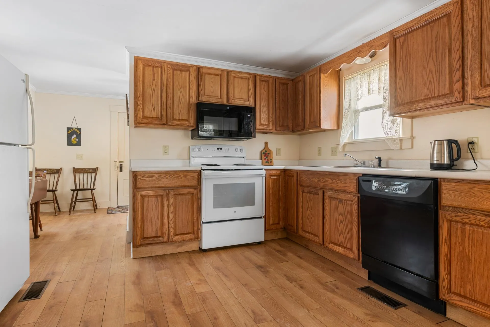 6 Kirtland Street Warner NH 03278