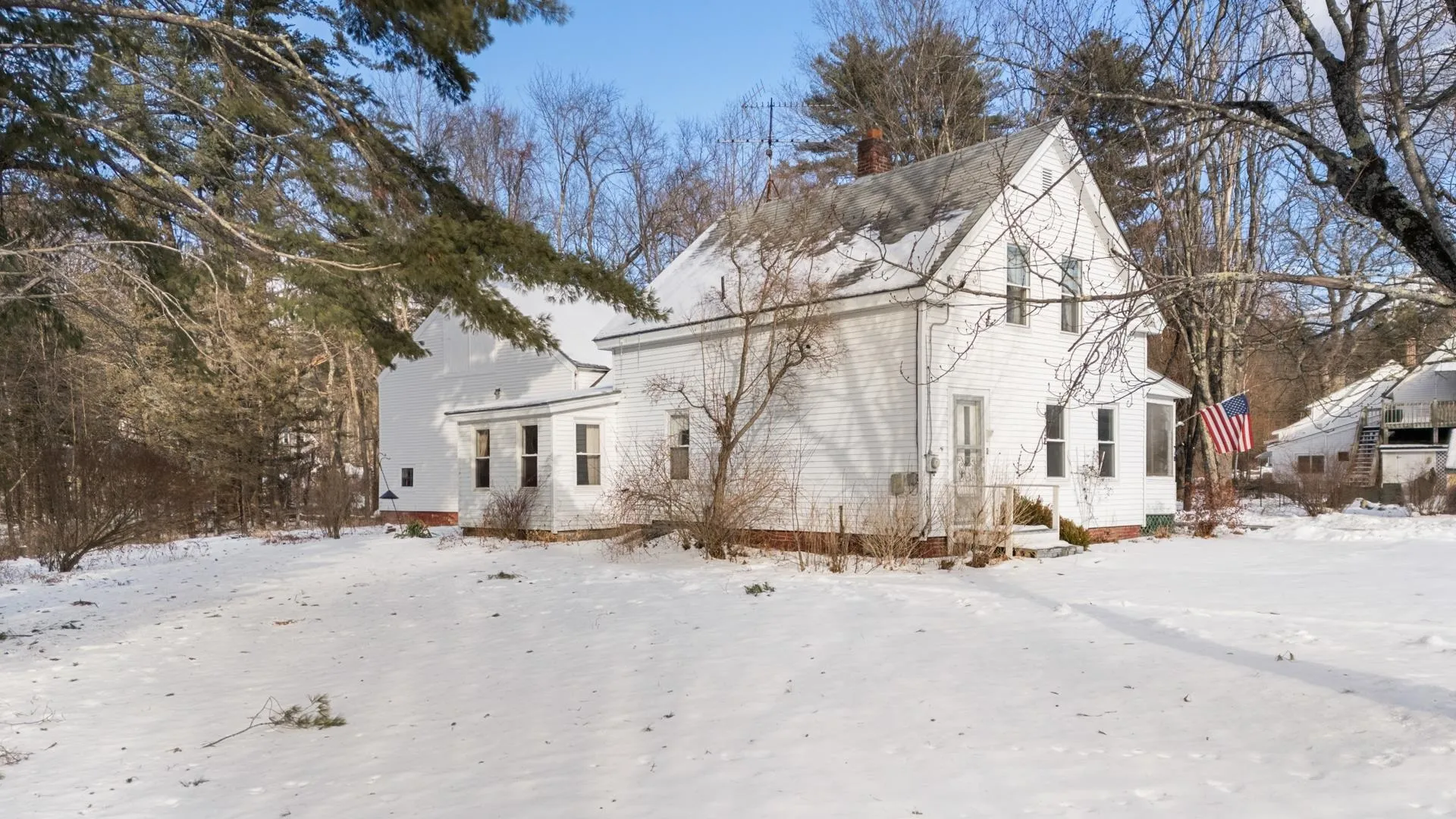 6 Kirtland Street Warner NH 03278