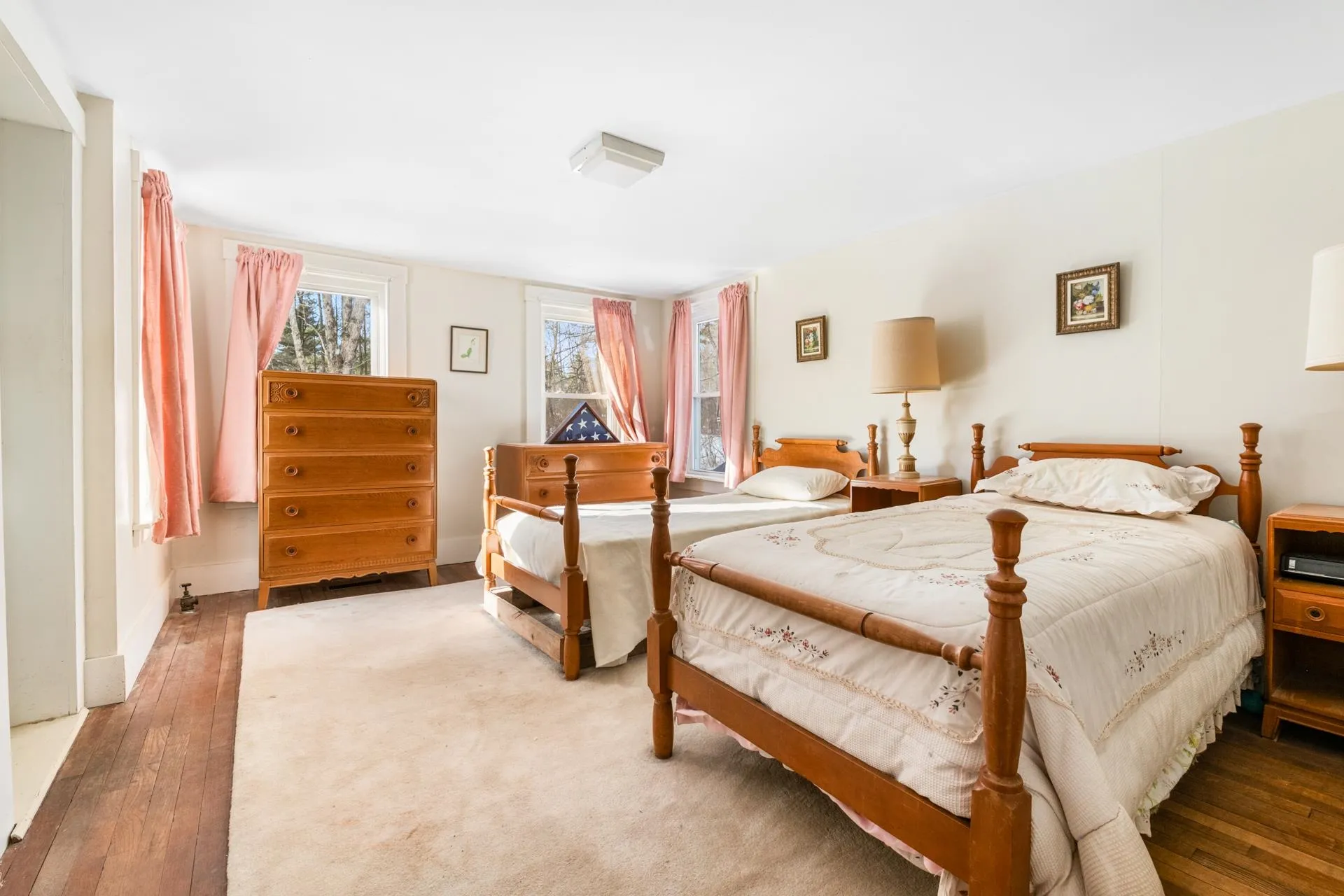 6 Kirtland Street Warner NH 03278
