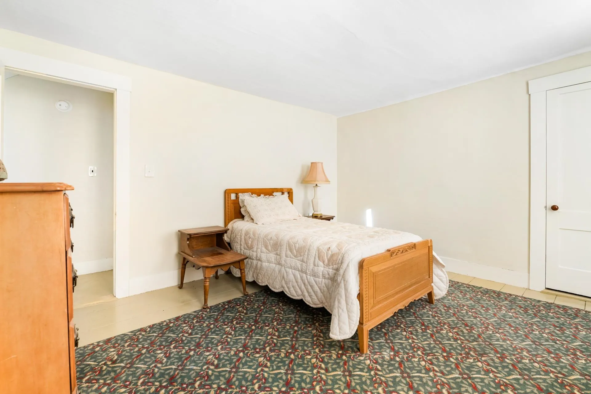 6 Kirtland Street Warner NH 03278